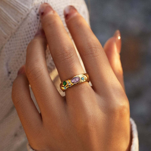 18K gold inlaid gemstone exquisite design noble ring