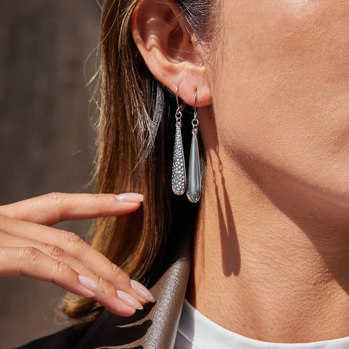 18K gold teardrop metal earrings