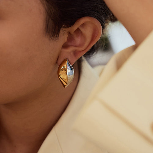18K gold geometric shape with gold and silver color matching design simple personality earrings
