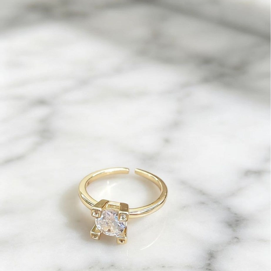 Golden Light-luxury Elegant Open-ring Design