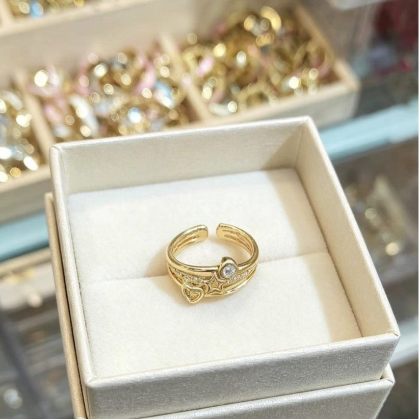 Womens Geometric Line And Polka-dot Diamond-studded Ring
