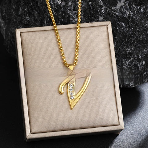 26 Diamond-Encrusted English Alphabet Necklaces
