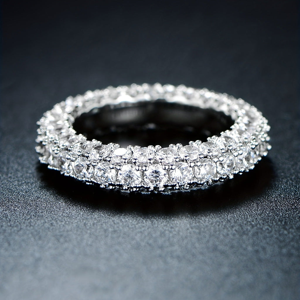 Womens Minimalist, Versatile Three-stone Zircon Ring