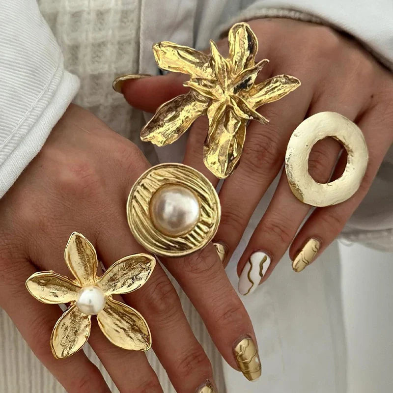4 Pcs Exaggerated Gold Color Ring Set for Women 2025 Personality Metal Punk Party Big Flower Finger Ring Jewelry Accessories