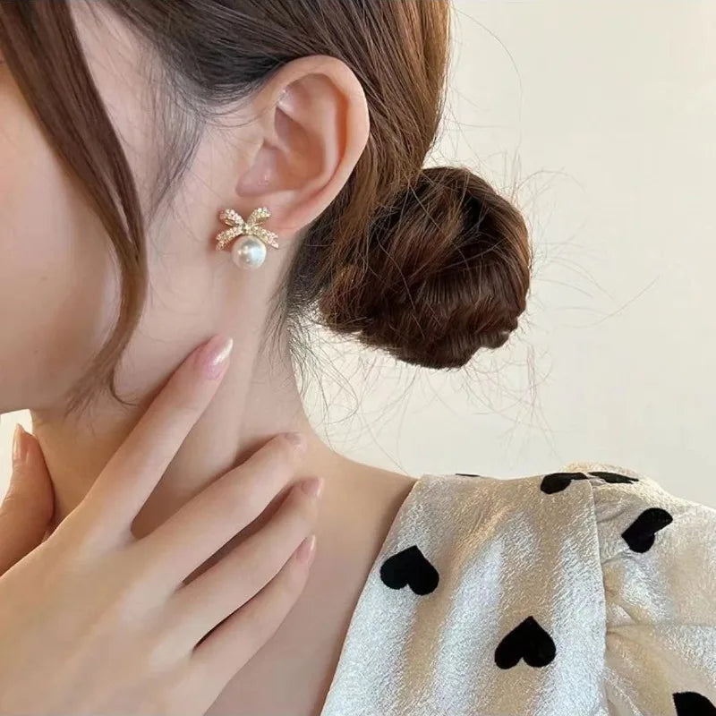 French Sweet Personality Pearl Simple And Small Design Sense Full Of Drill Bow Delicate All-matching Earwear Female