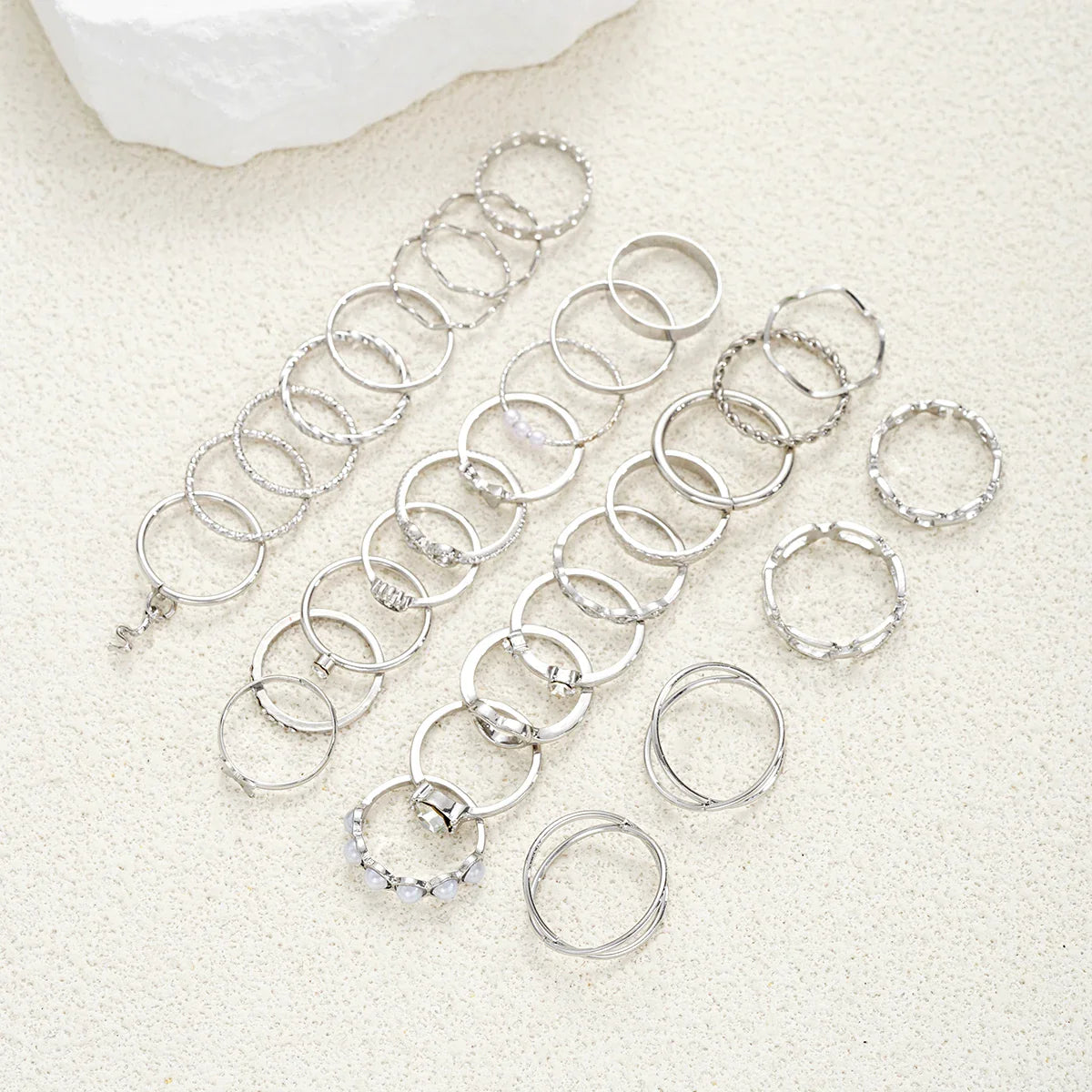 30 PCS Silver Color Geometric Ring Set For Women Vintage Heart Eye Cross Sun And Moon Leaf Charm Finger Ring Female Boho Jewelry