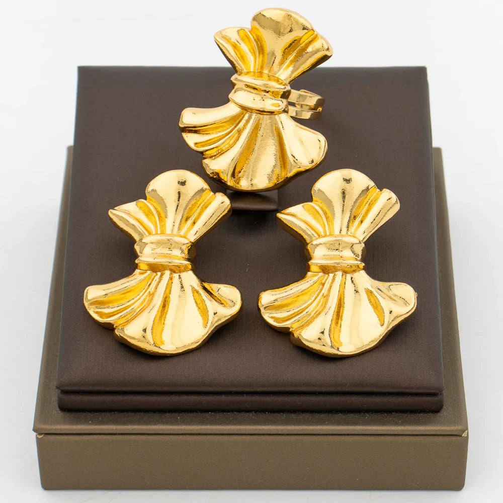 African Flower Design Earrings and Ring Jewelry Set 18k Gold Plated Clip Earrings and Finger Ring Bohemia Design Jewelry Set