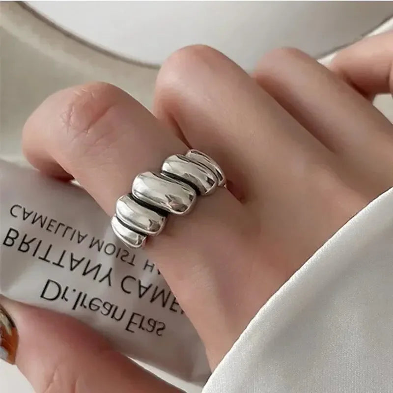 925 Sterling Silver Rings Fashion Hip Hop Vintage Couples Creative Black Stone Design Thai Silver Party Jewelry Birthday Gifts