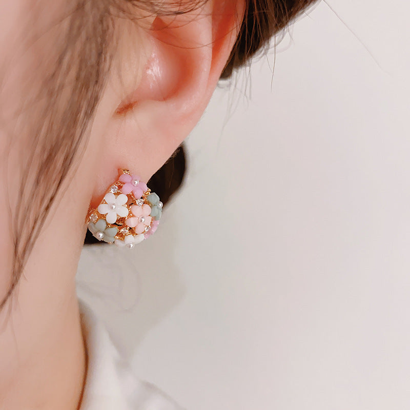 Fresh And Fashionable Zircon Pearl Flower Earrings